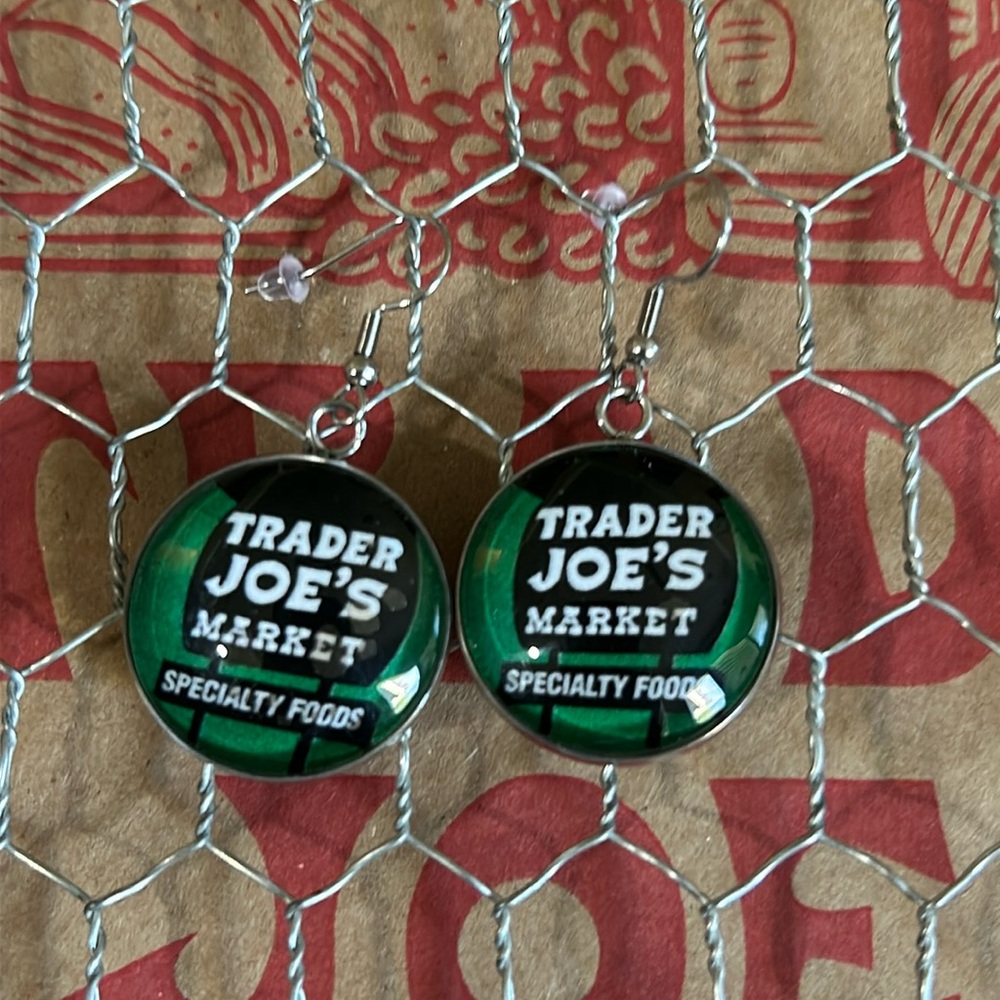 Trader Joe’s earrings 25mm green